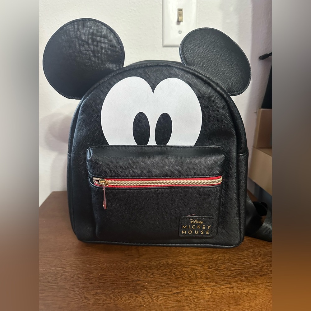 Disney Mickey Mouse black backpack purse new Mickey face bag purse